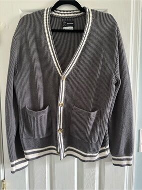 Original Use Gray Knit Cardigan with White Neck Stripe